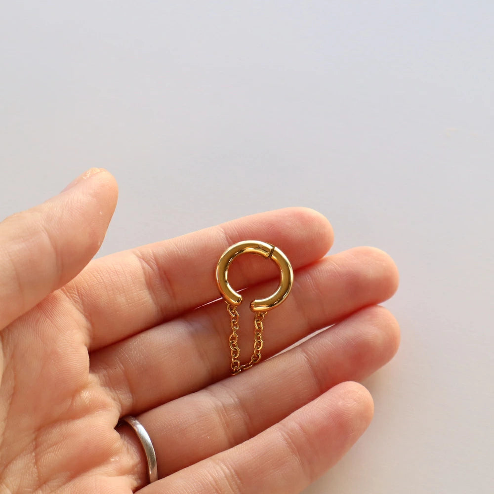 C008 stainless joint chain earcuff