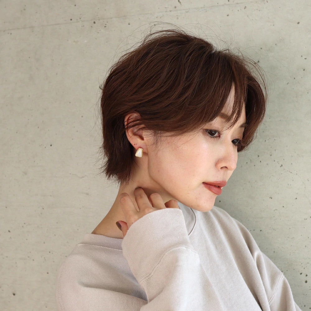 P146 asymmetry nuance stone pierce