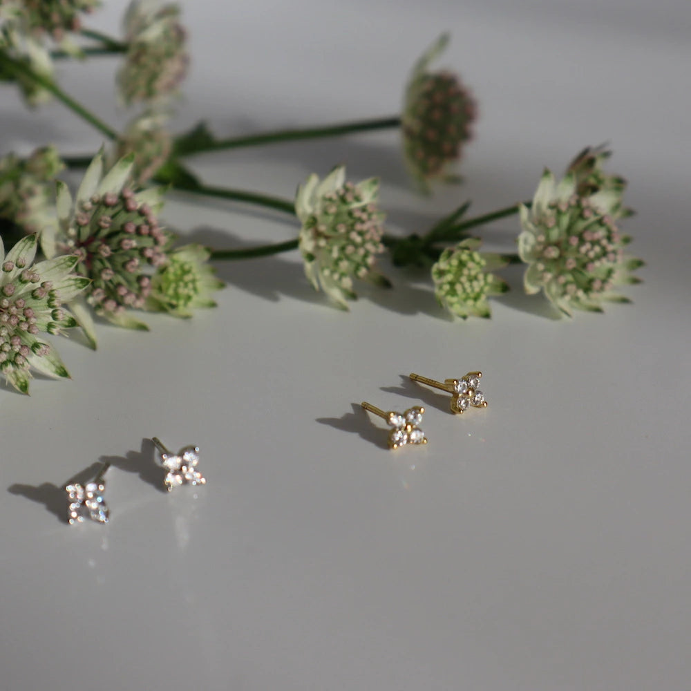 P091 silver925 zirconia flower minimum pierce