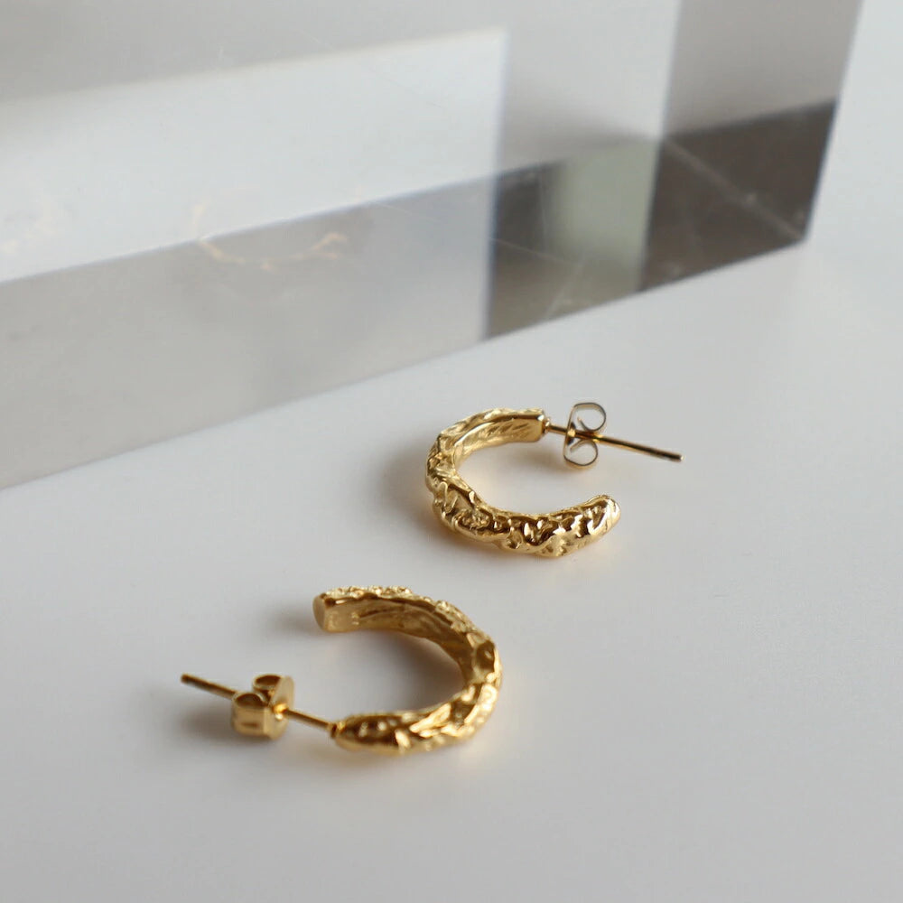 P007 stainless hoop pierce