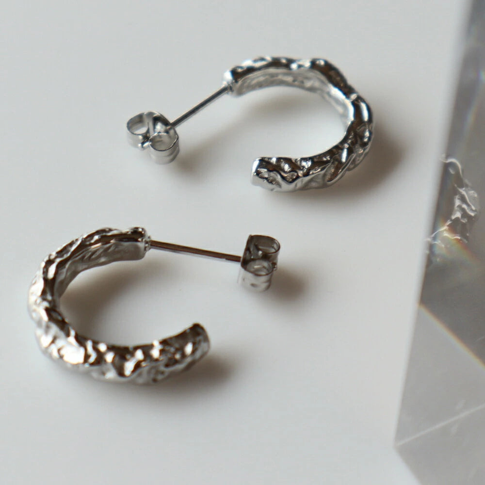 P007 stainless hoop pierce