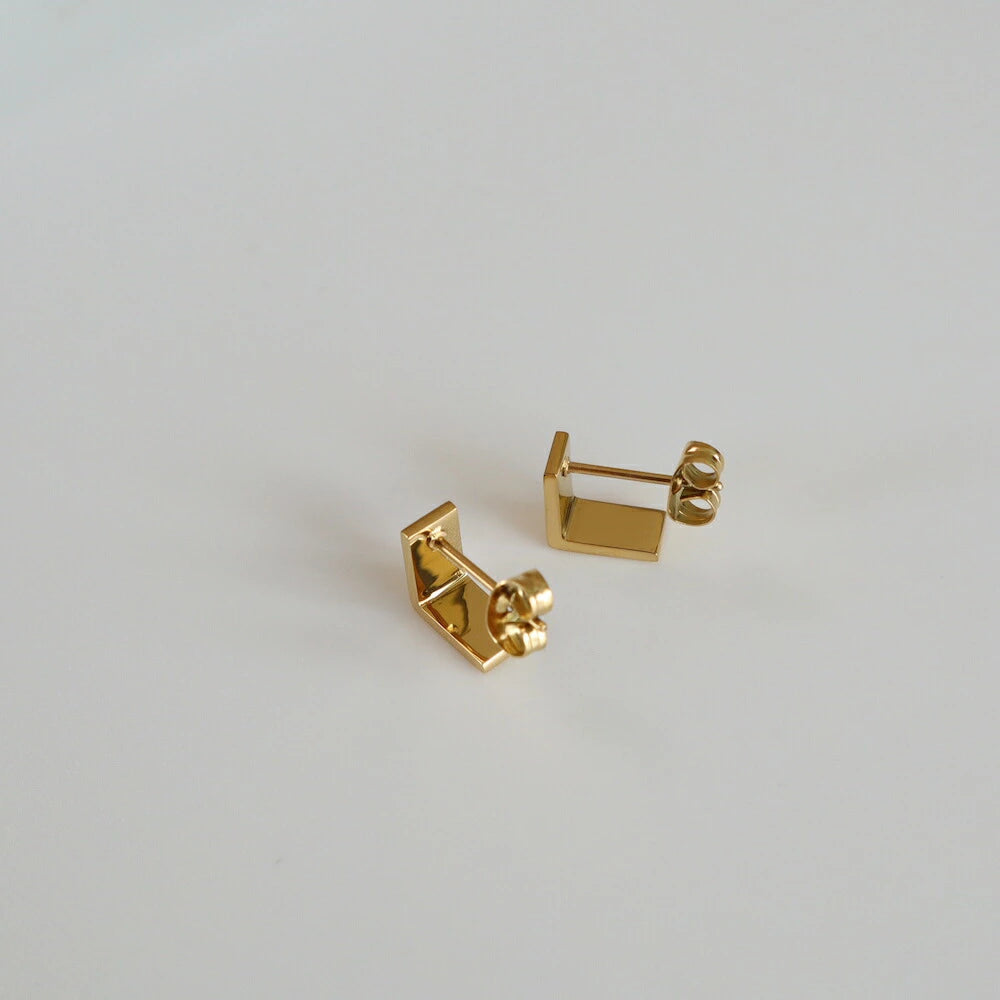 P034 stainless square hoop pierce