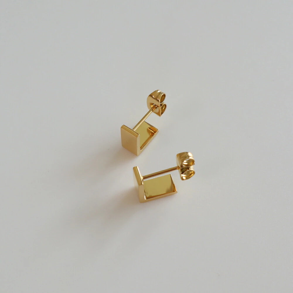 P034 stainless square hoop pierce