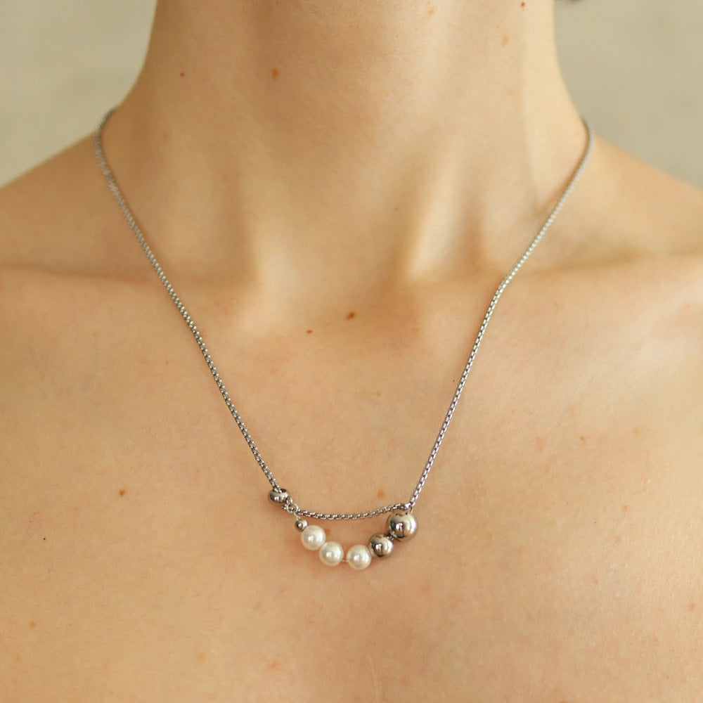 N018 stainless silver pearl necklace
