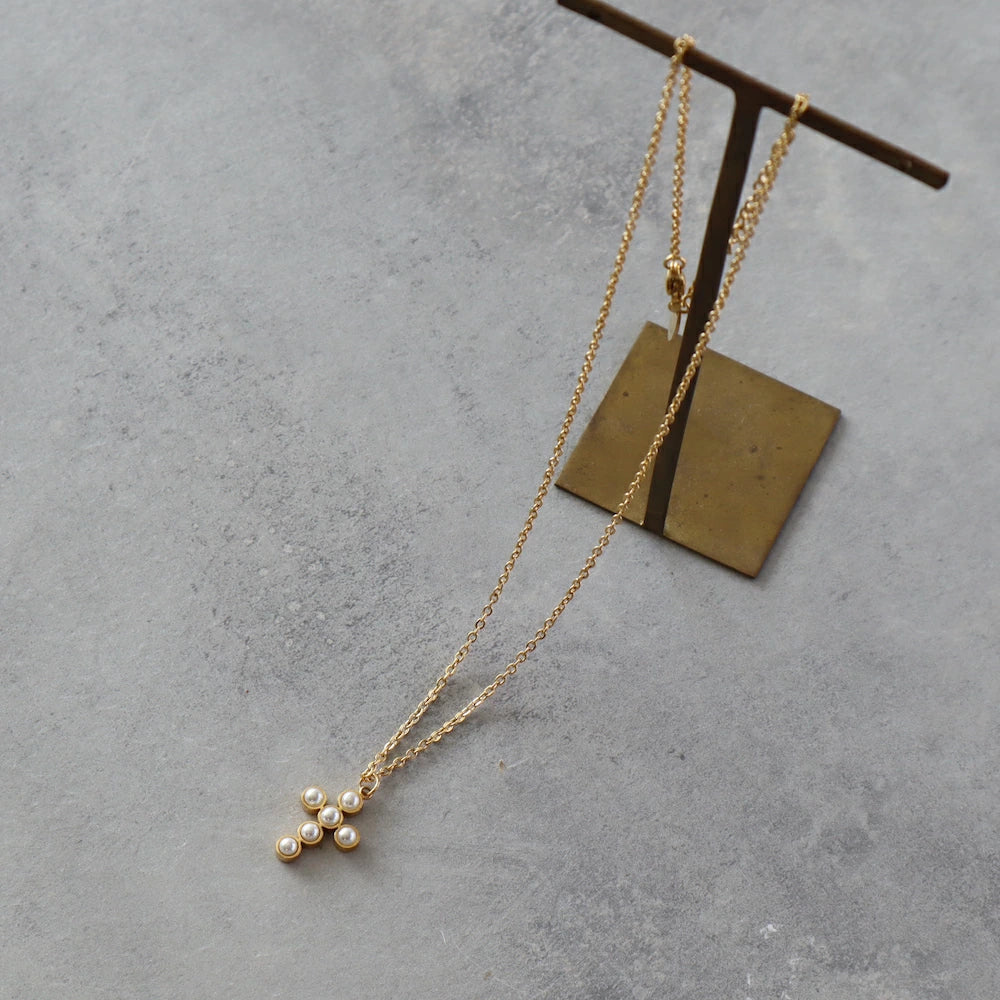 N022 stainless pearl cross pendant