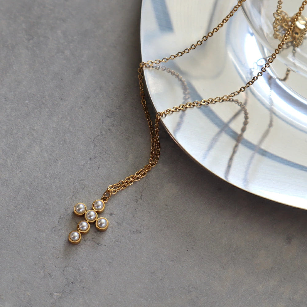N022 stainless pearl cross pendant