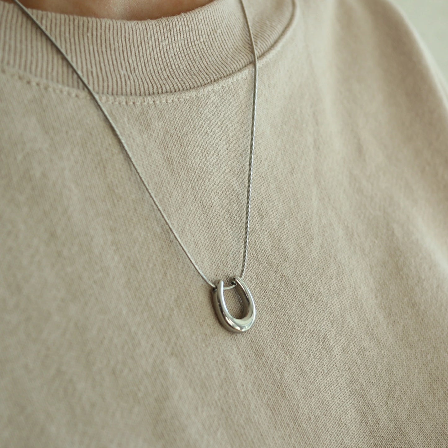 N025 stainless nuance pendant