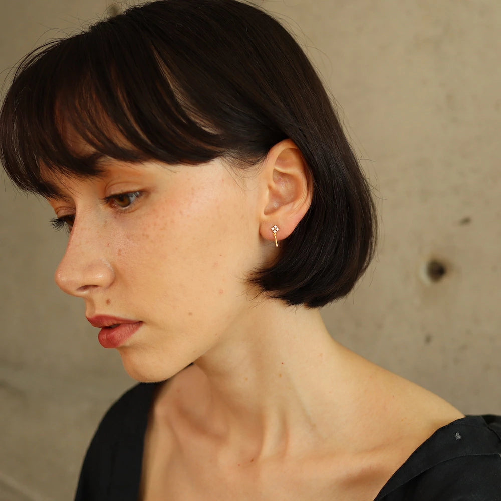 P057 silver925 drop flower pierce