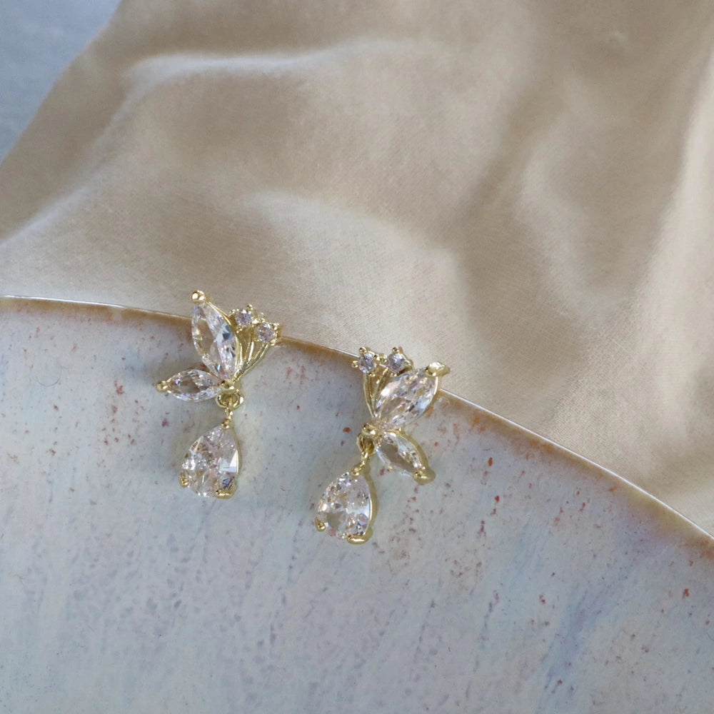 P055 butterfly zirconia pierce