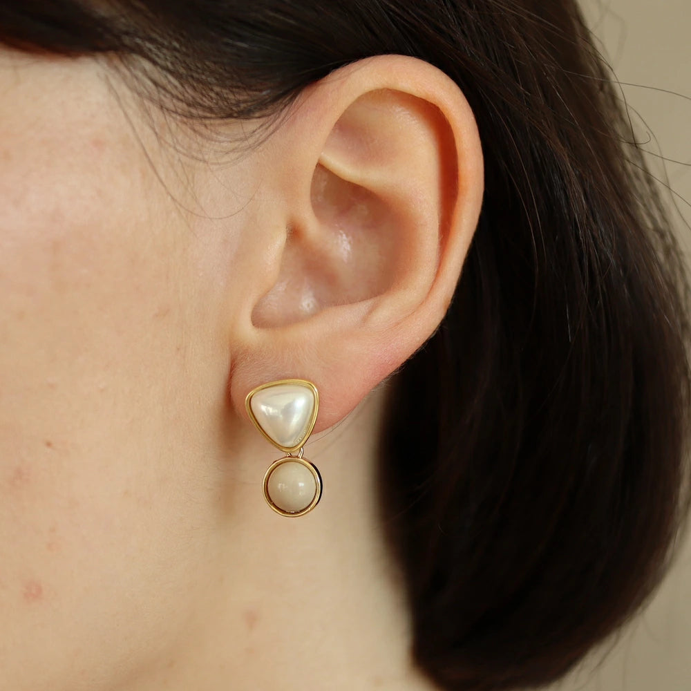P052 pearl beads asymmetry pierce