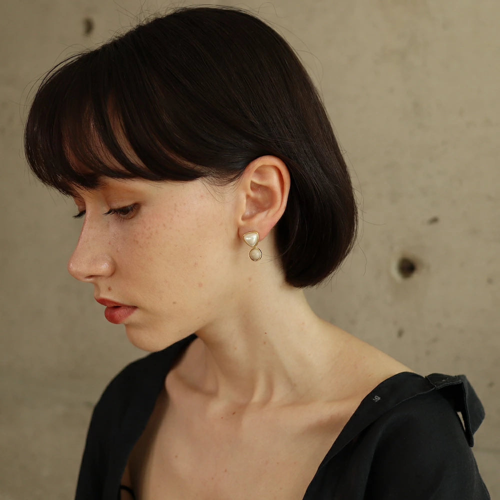 P052 pearl beads asymmetry pierce
