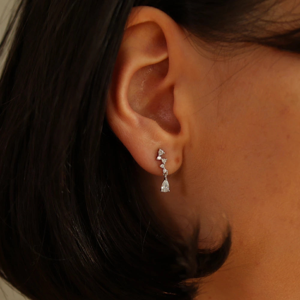 P157 silver925 zirconia line pierce