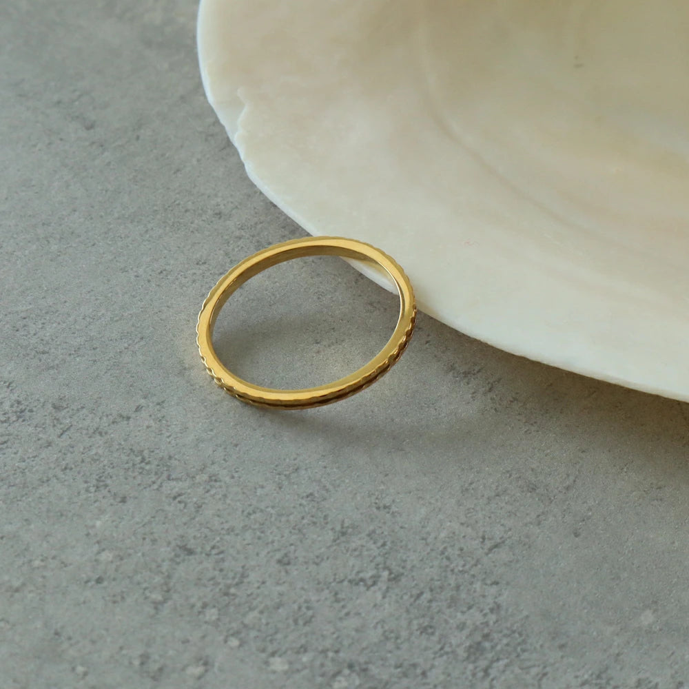 R012 stainless simple slim ring