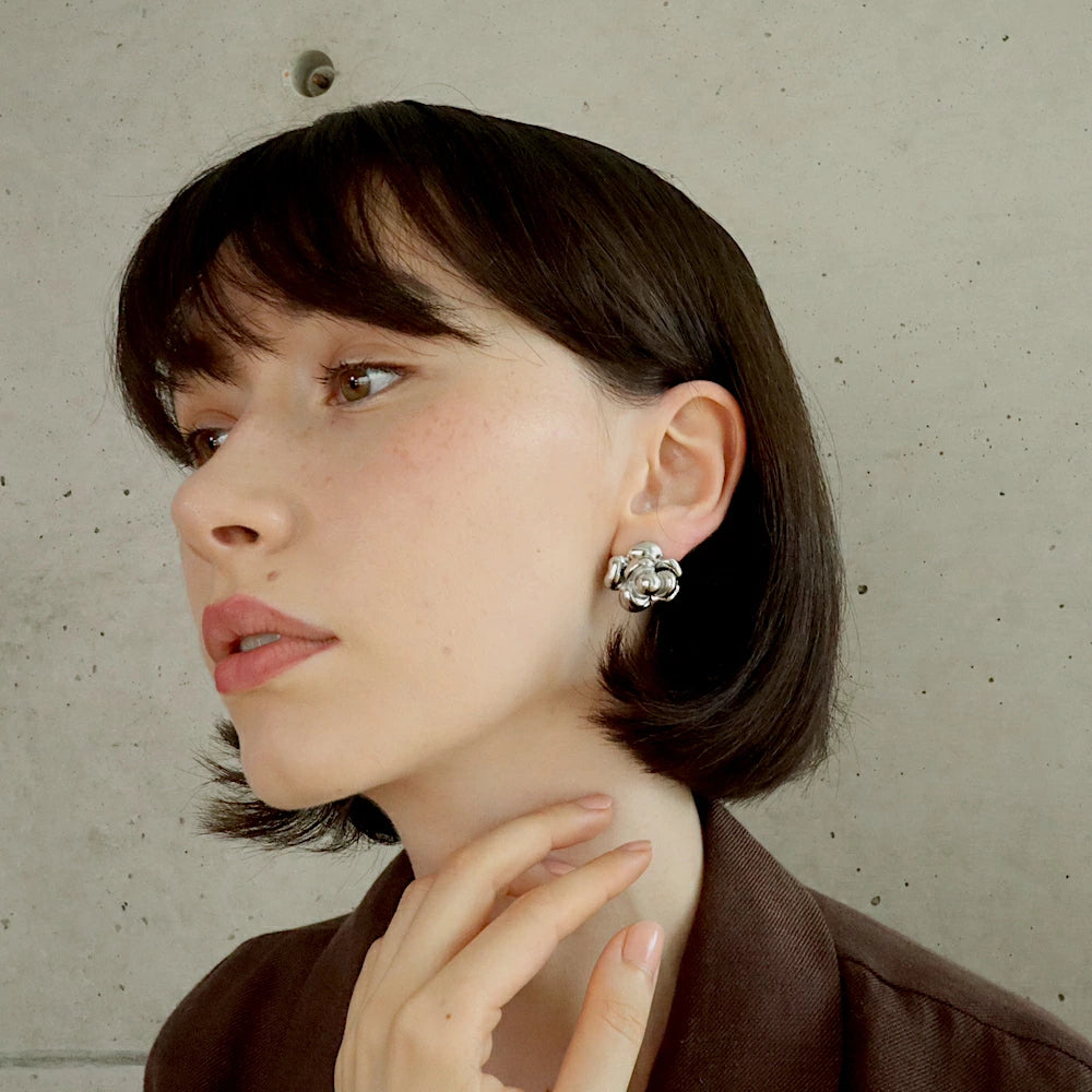 P181 stainless flower metal pierce