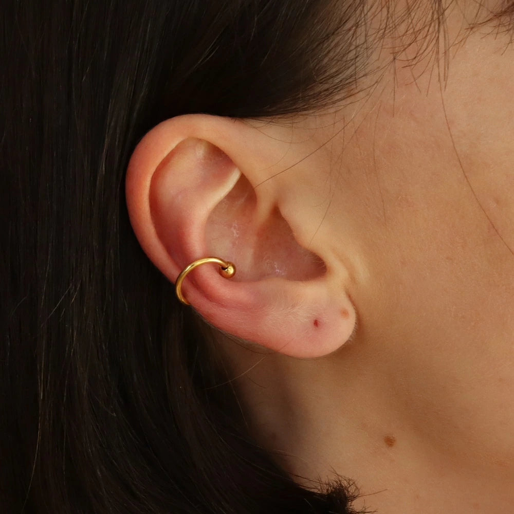 C001 stainless ball twist earcuff