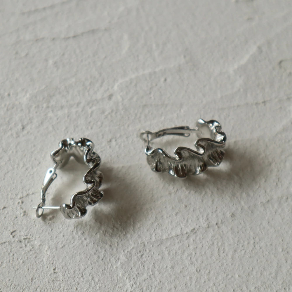 P173 stainless metal frill pierce