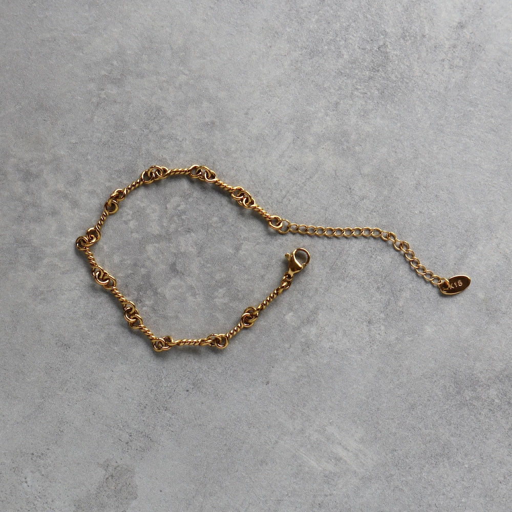 N037 stainless twist connect bracelet