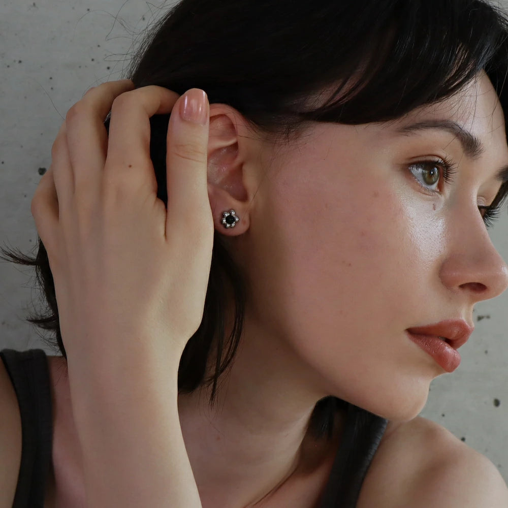 P189 minimum flower pierce