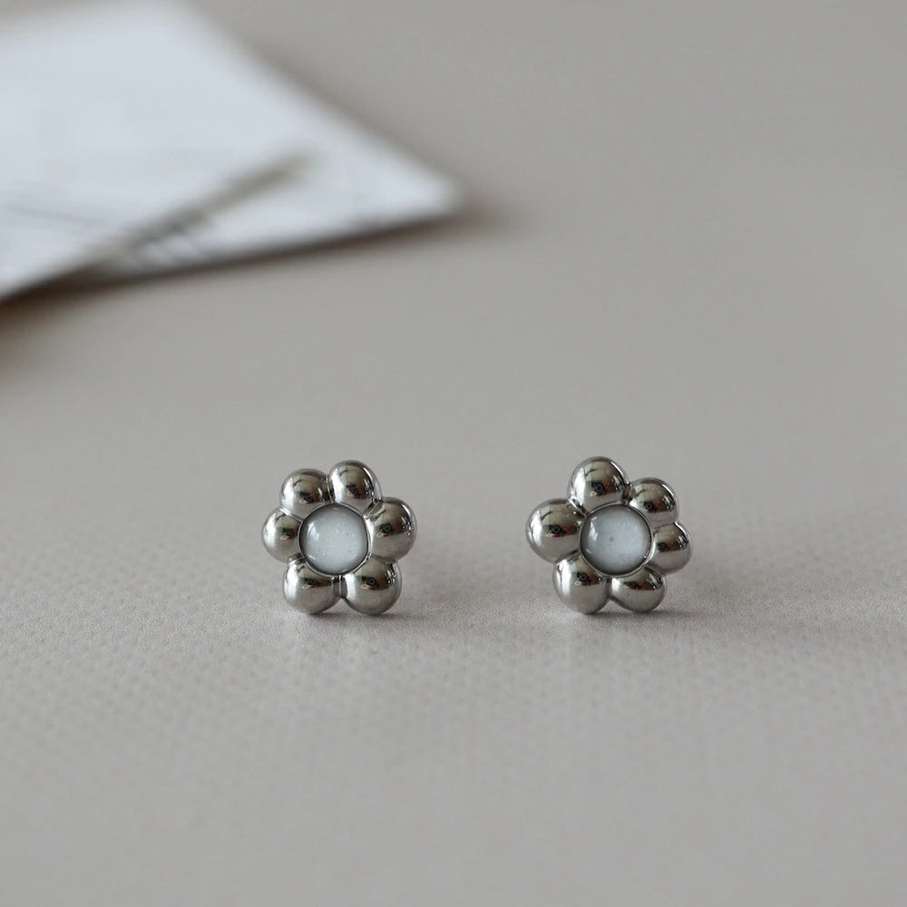 P189 minimum flower pierce
