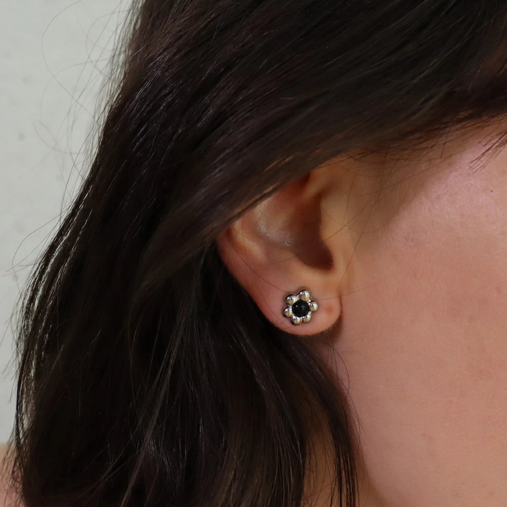 P189 minimum flower pierce