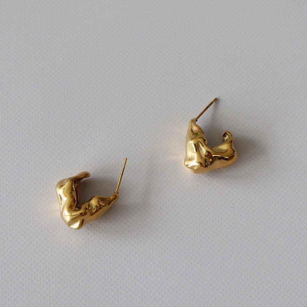 P153 stainless nuance oversized gold pierce