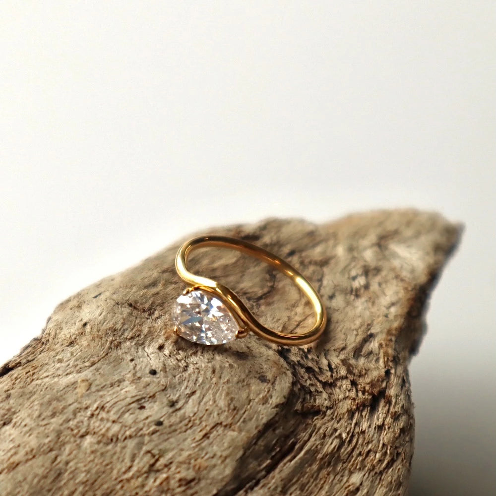 R026 stainless drop stone ring