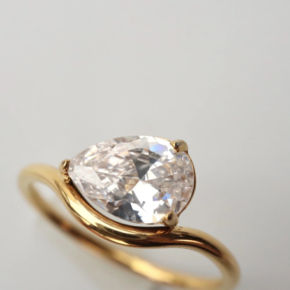 R026 stainless drop stone ring