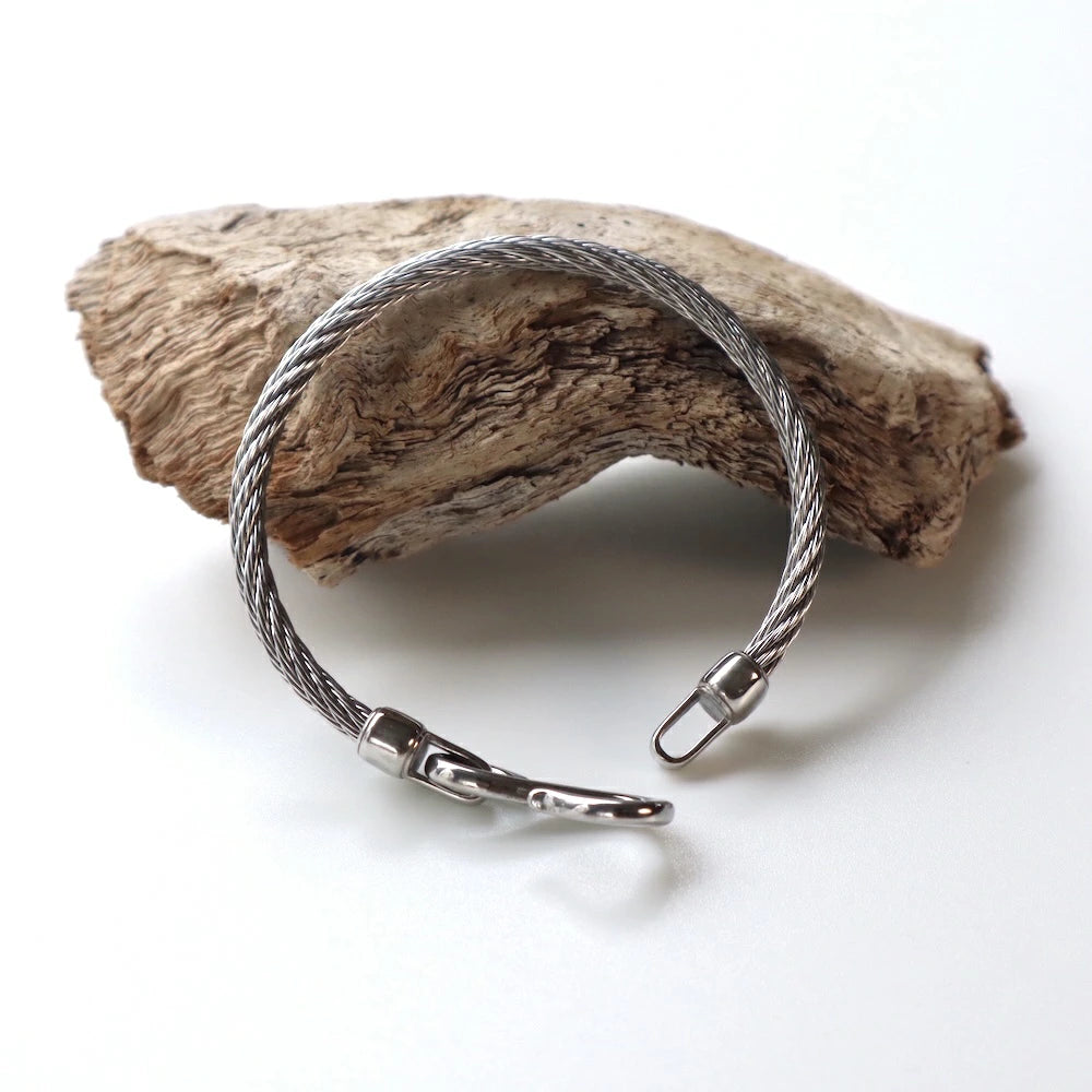 N150 stainless hook bangle