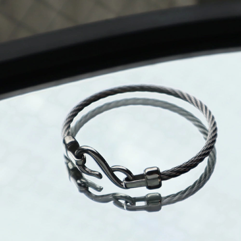 N150 stainless hook bangle
