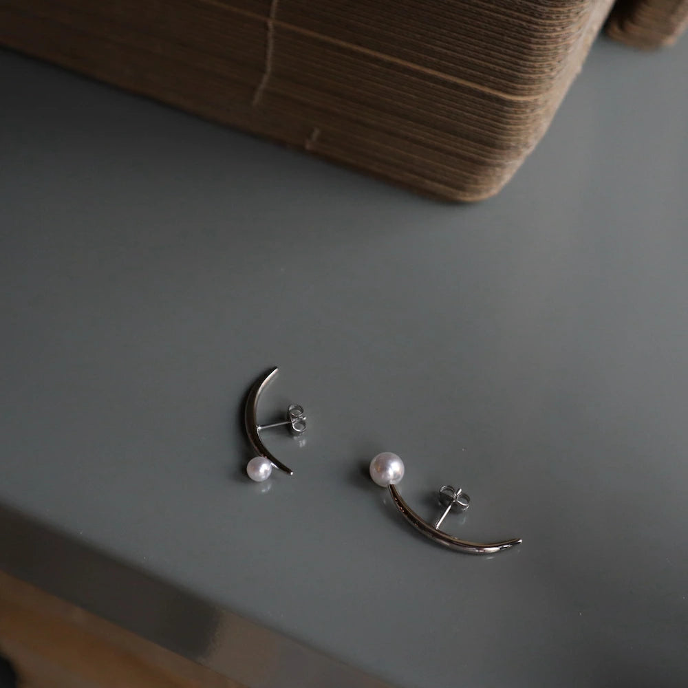 P330 stainless pearl asymmetry pierce
