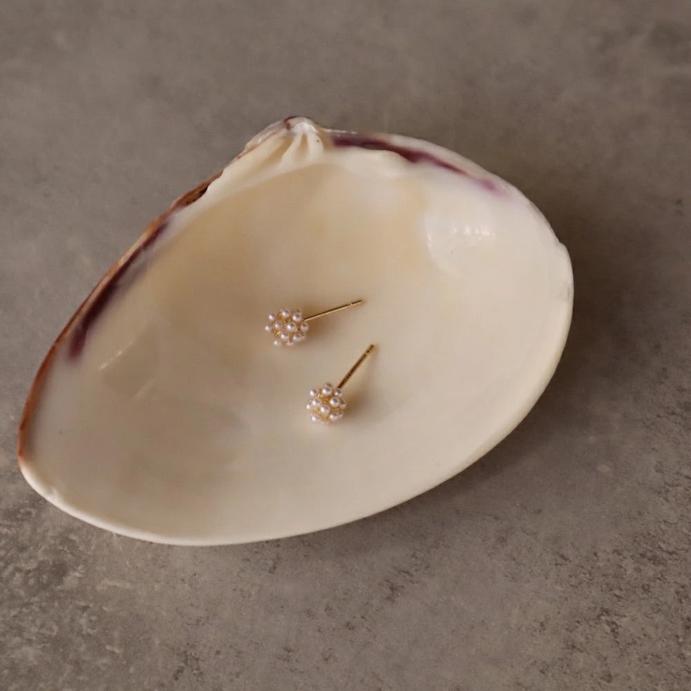 P352 freshwater pearl minimum flower pierce