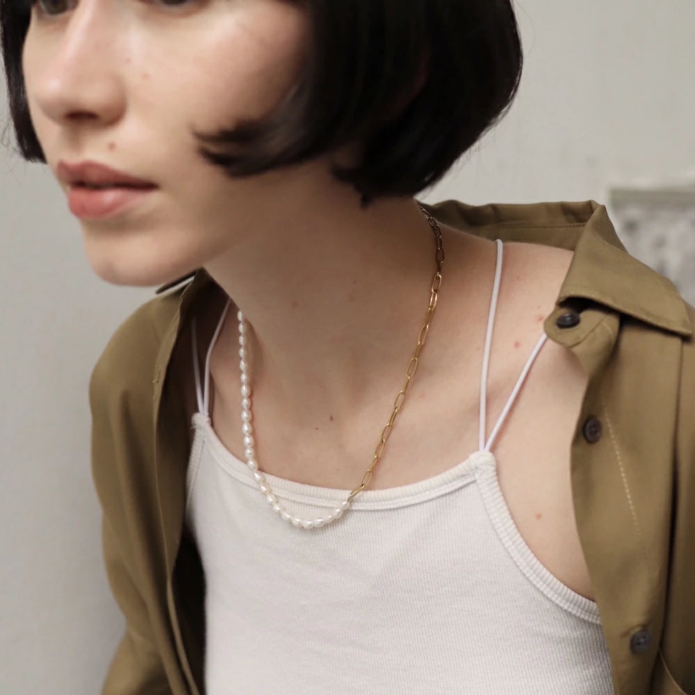 N113 stainless half pearl necklace