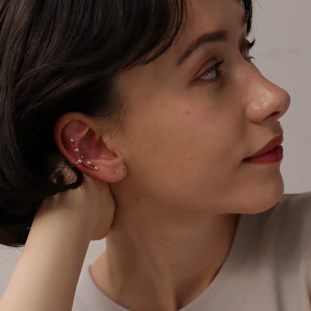C059 stainless line stone ear cuff
