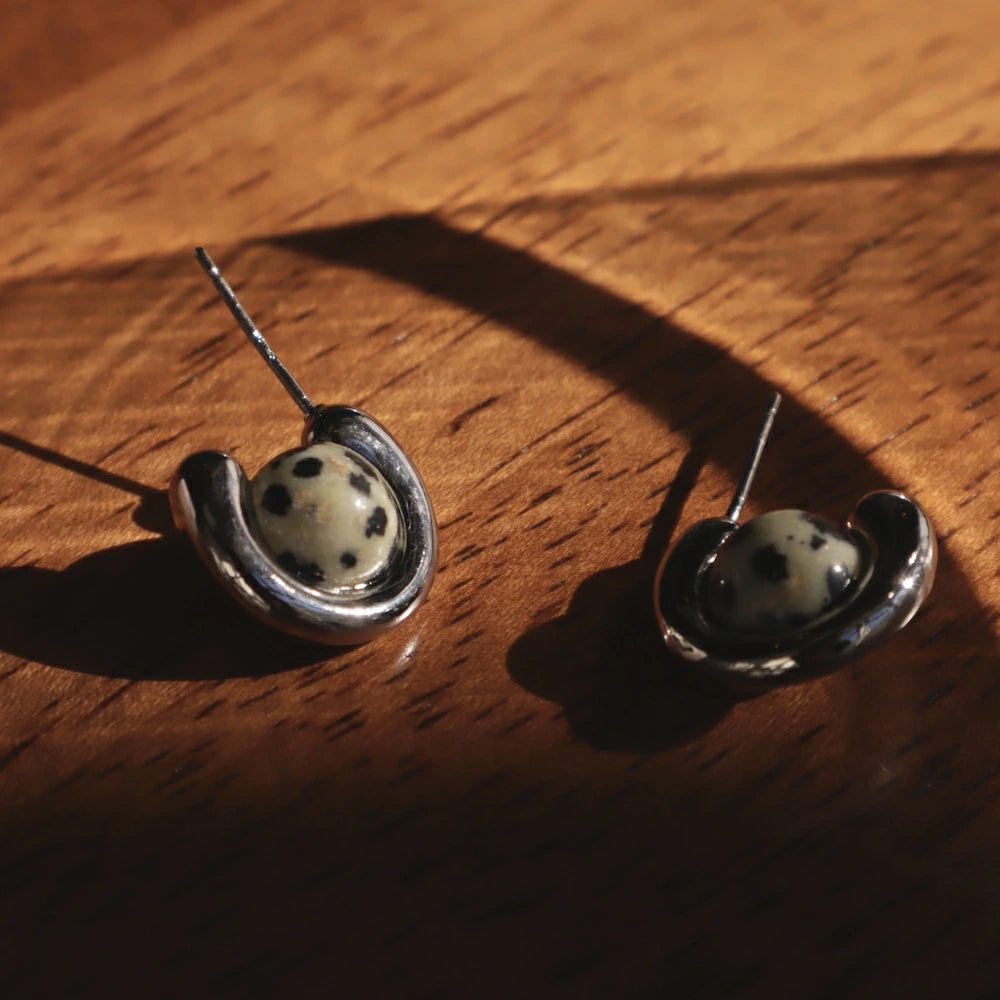 P385 2type plump unique pierce