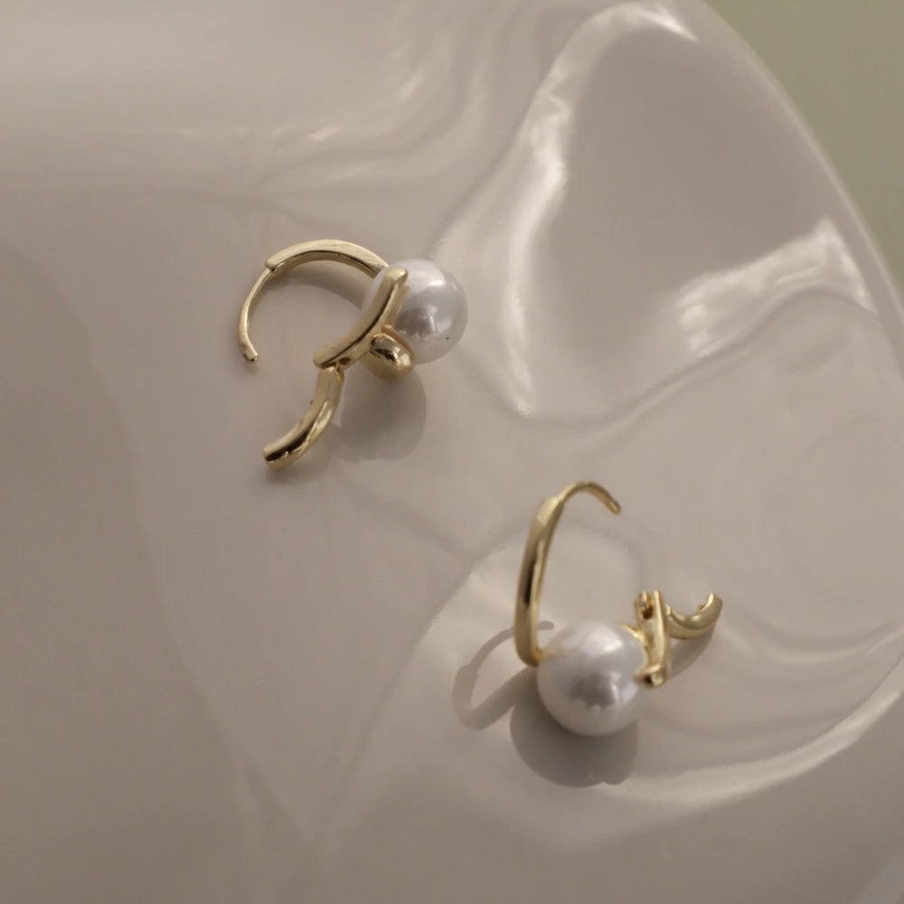 P394 pearl drop hoop pierce