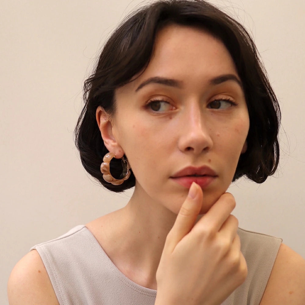P397 marble resin oversized hoop pierce