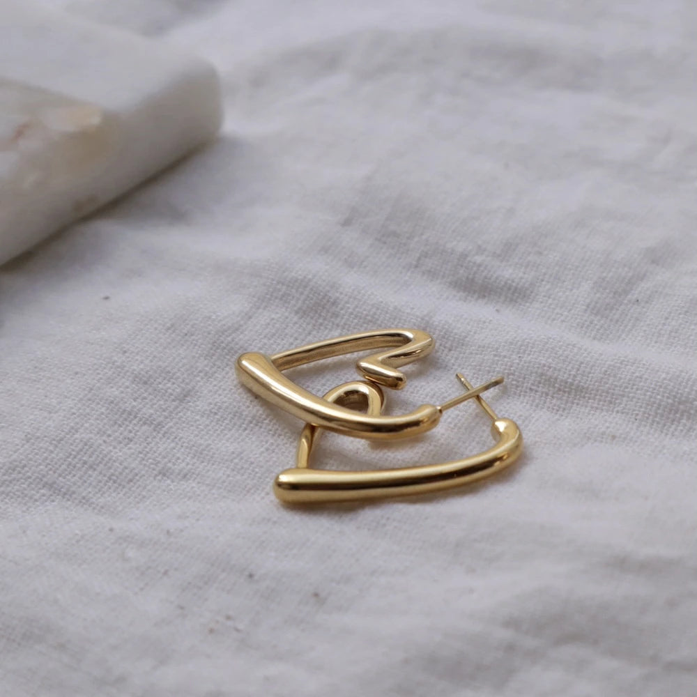 P398 stainless heart motif pierce