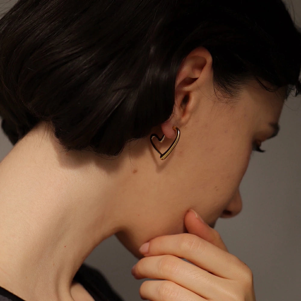 P398 stainless heart motif pierce