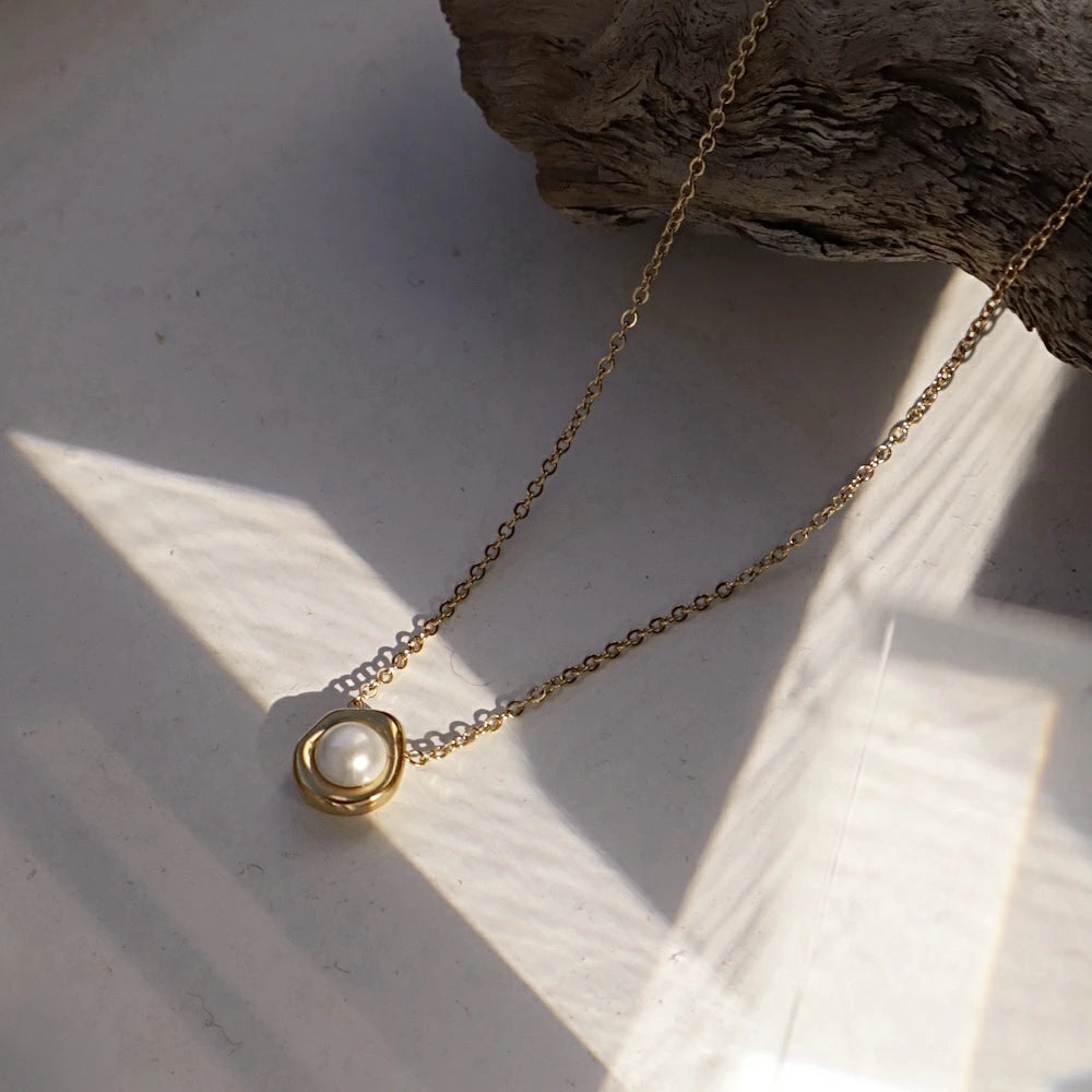 N209 stainless pearl pendant necklace