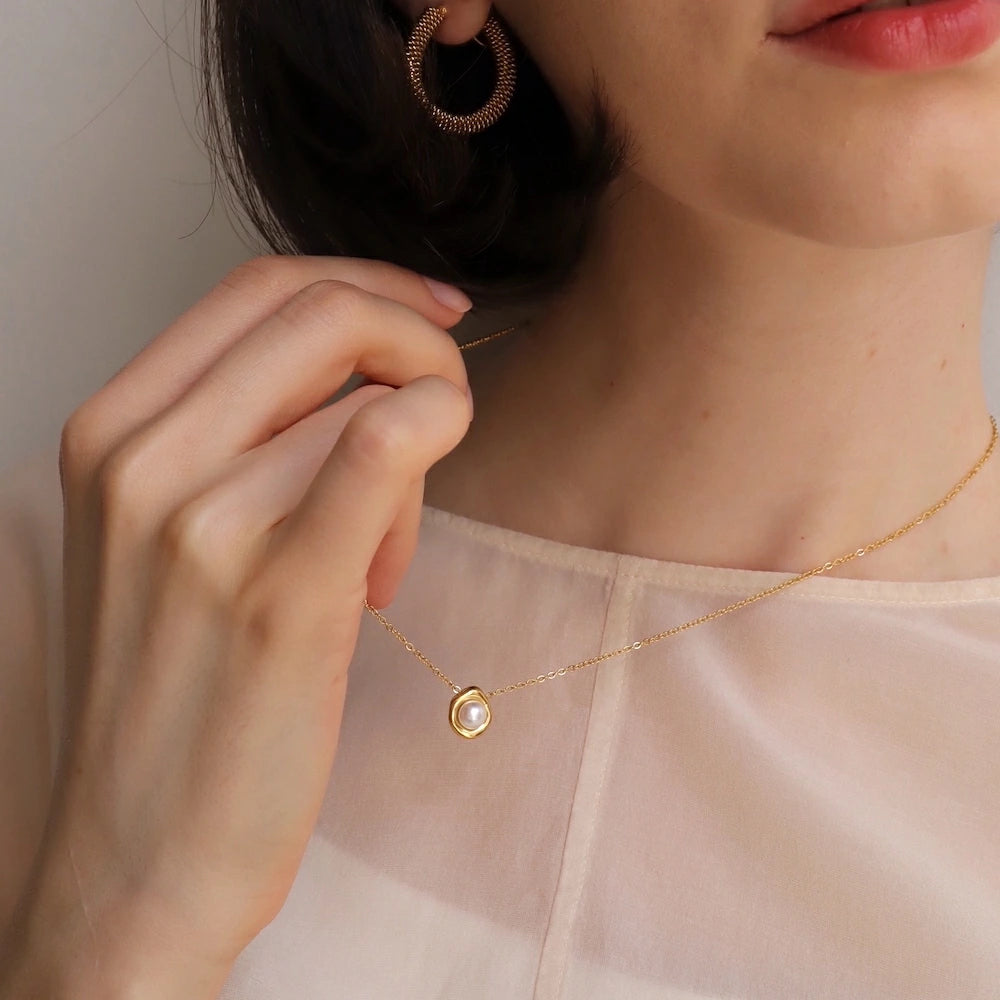 N209 stainless pearl pendant necklace
