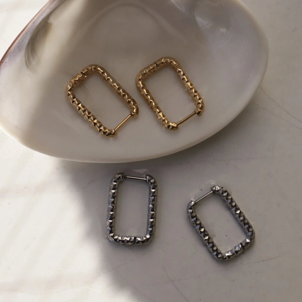 P402 stainless square hoop pierce