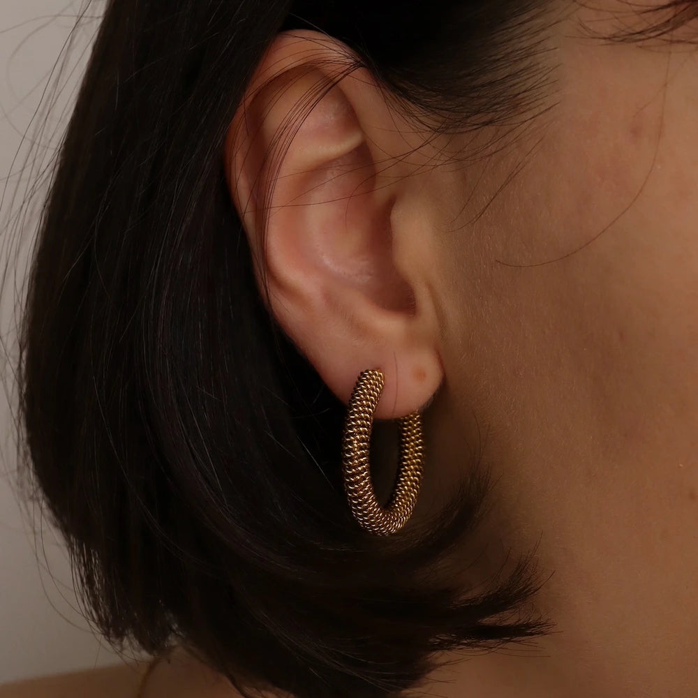 P411 stainless oversized mesh hoop pierce
