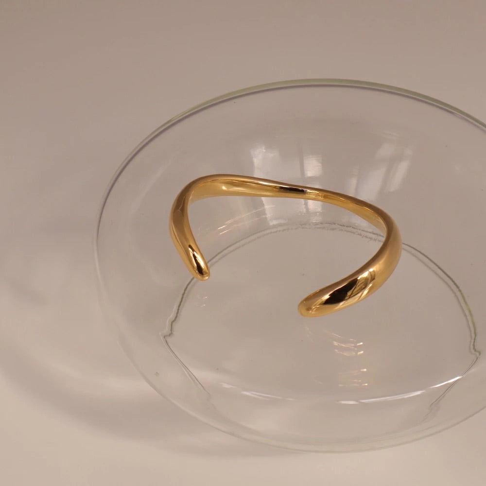 N213 stainless plump oversized bangle