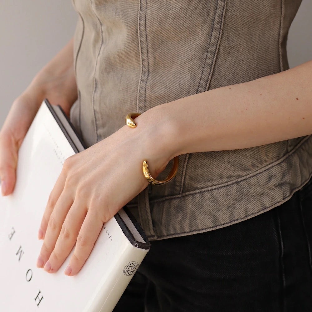 N213 stainless plump oversized bangle