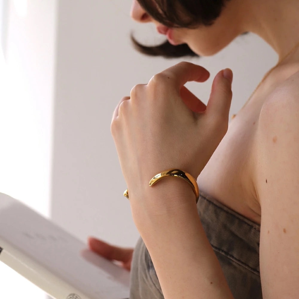 N213 stainless plump oversized bangle