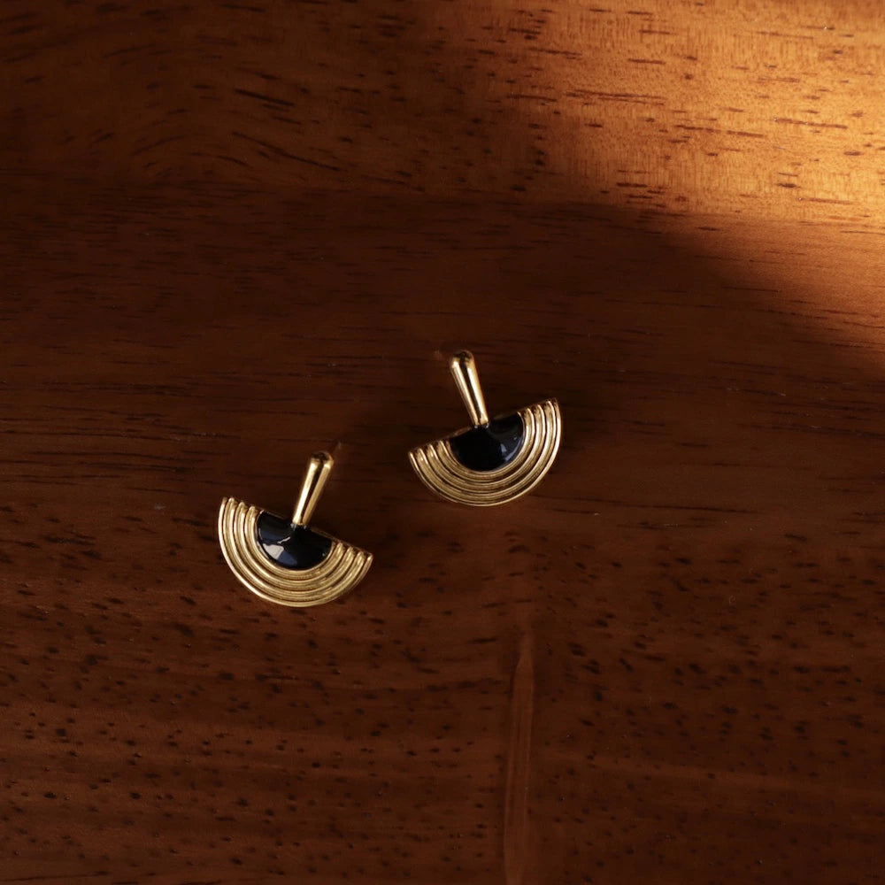 P113 stainless black fan shape pierce