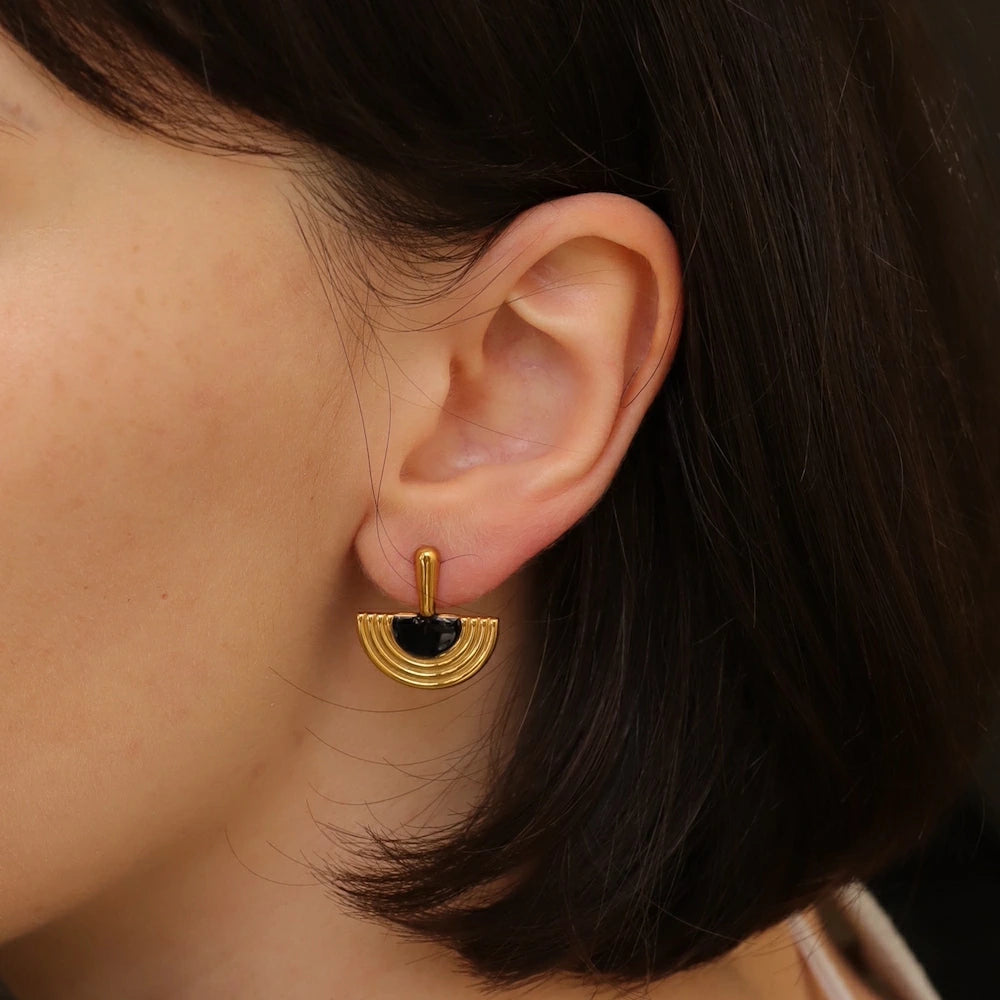 P113 stainless black fan shape pierce