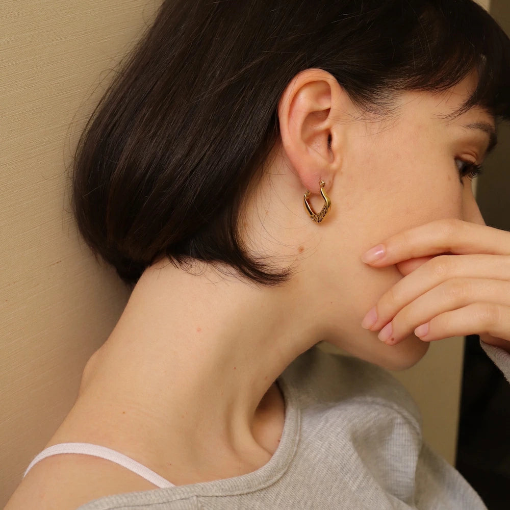 P298 stainless classic hoop pierce