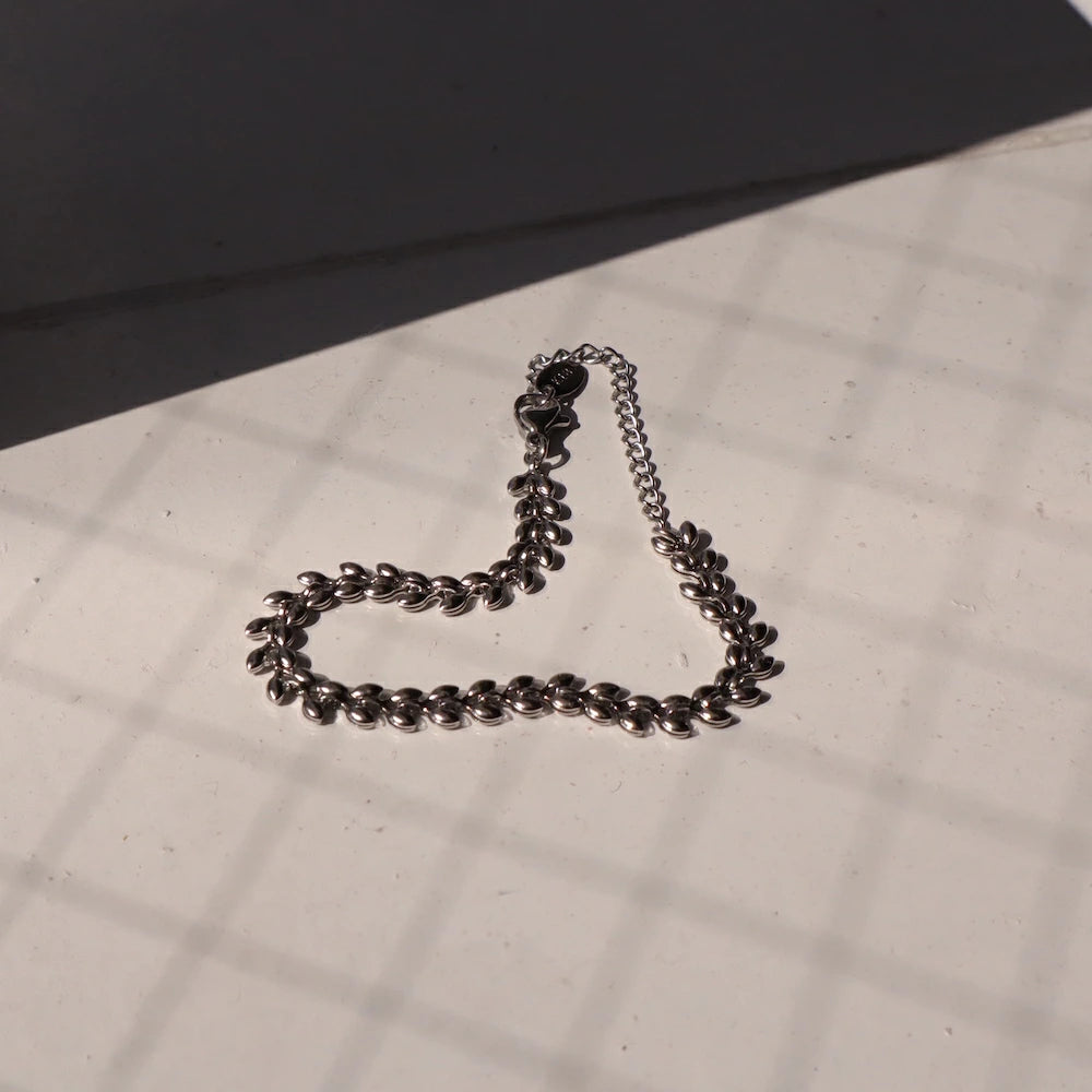 N215 stainless leaf design choker bracelet
