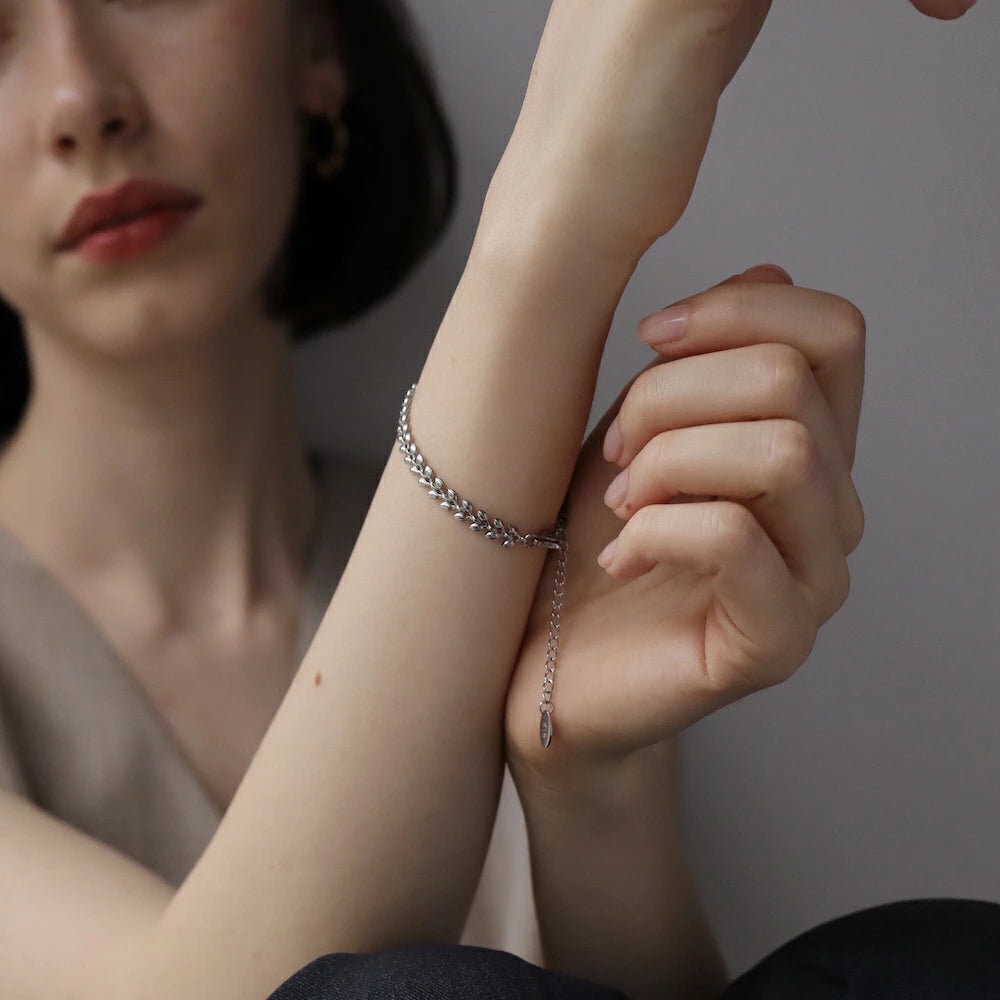 N215 stainless leaf design choker bracelet